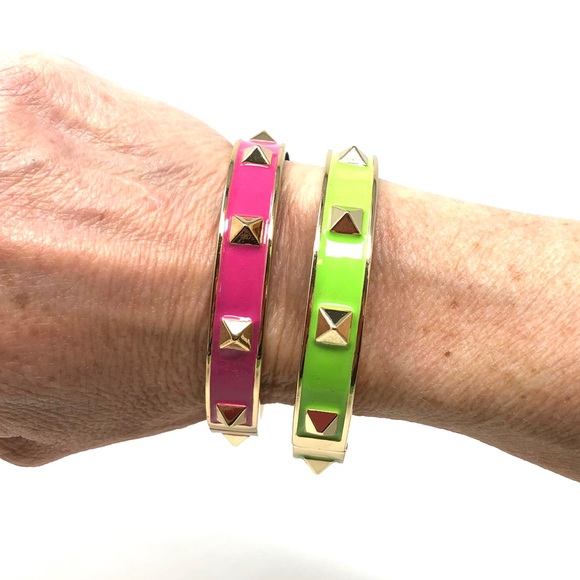 Set of 9 - Pyramid Motif Hinged Bangles - Picture 5 of 7